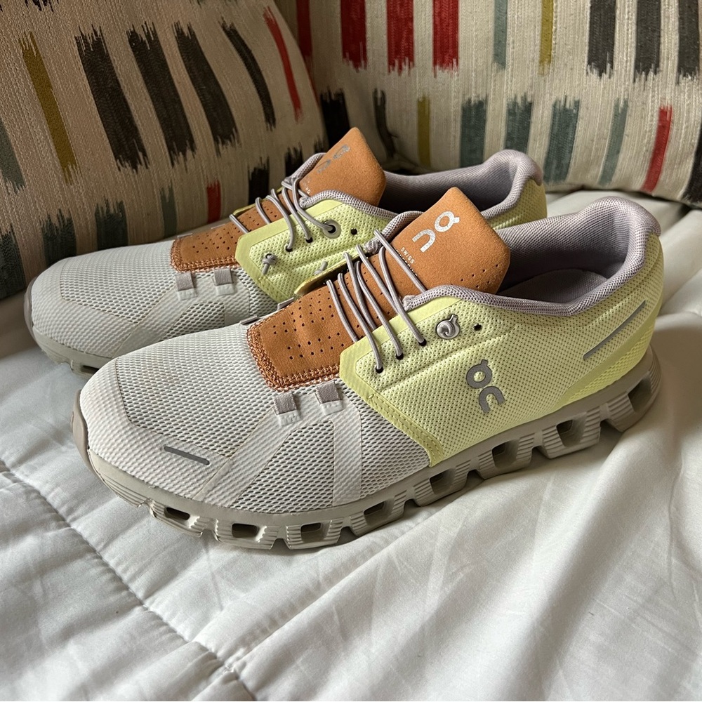 On Cloud 5 - image 1